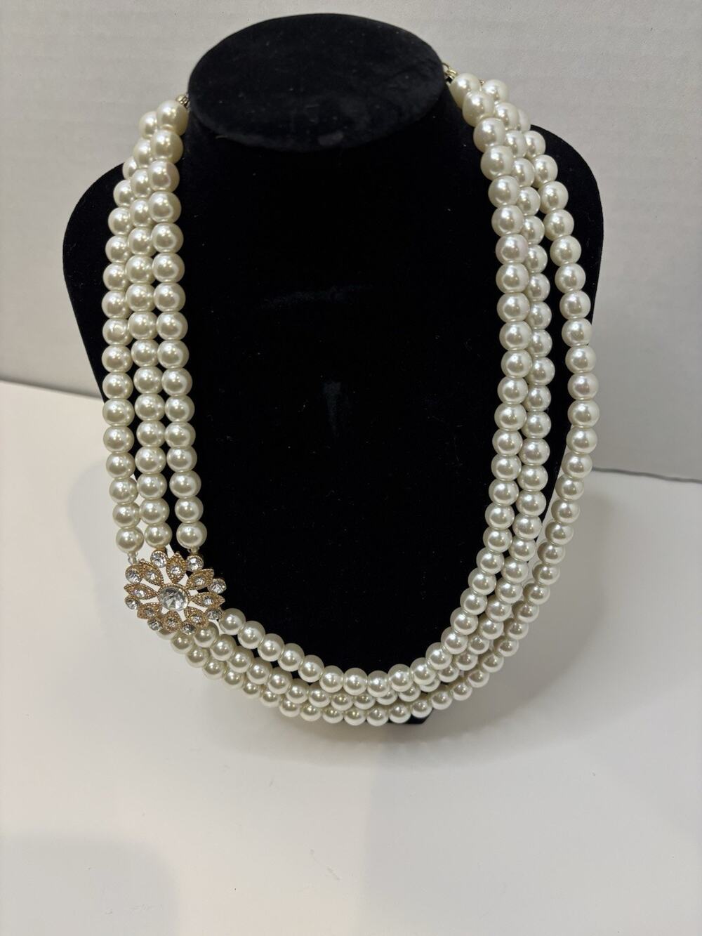 City Girls & Pearls White Faux 3 Strand Pearl Necklace Elegant 20” with Pendant